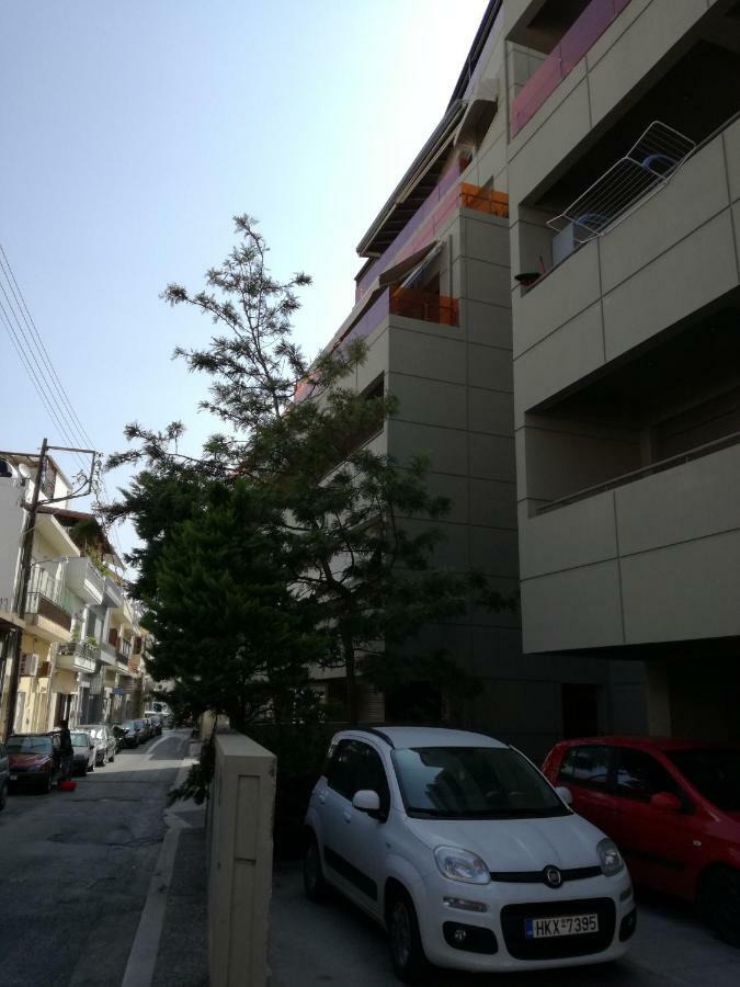 Spacious And Modern Downtown Apartment Heraklion Exterior foto